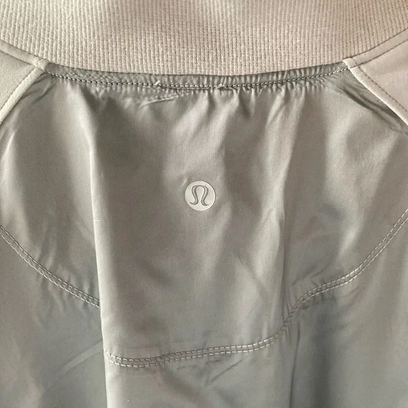 Lululemon Swept Along Jacket - NWT - Picture 4 of 4